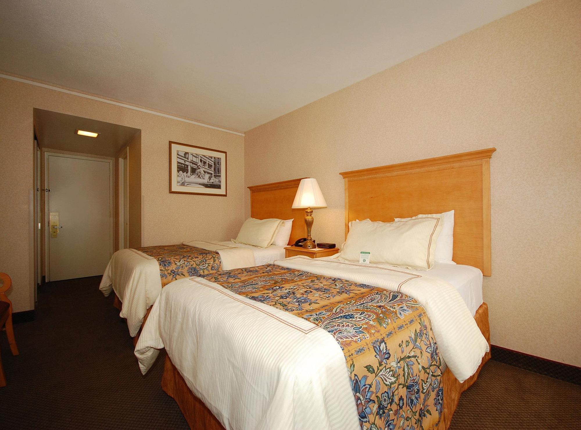 Quality Inn Iwo Jima Arlington Buitenkant foto