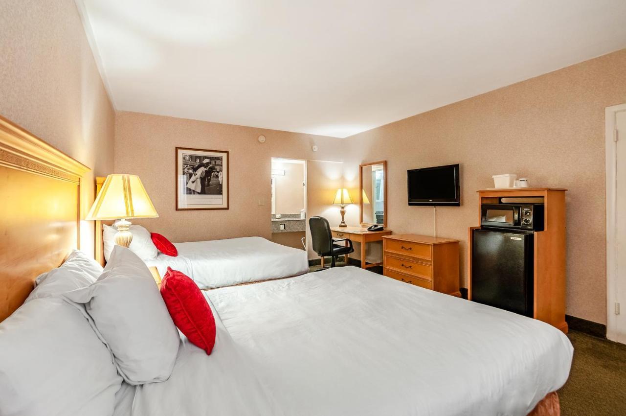 Quality Inn Iwo Jima Arlington Buitenkant foto