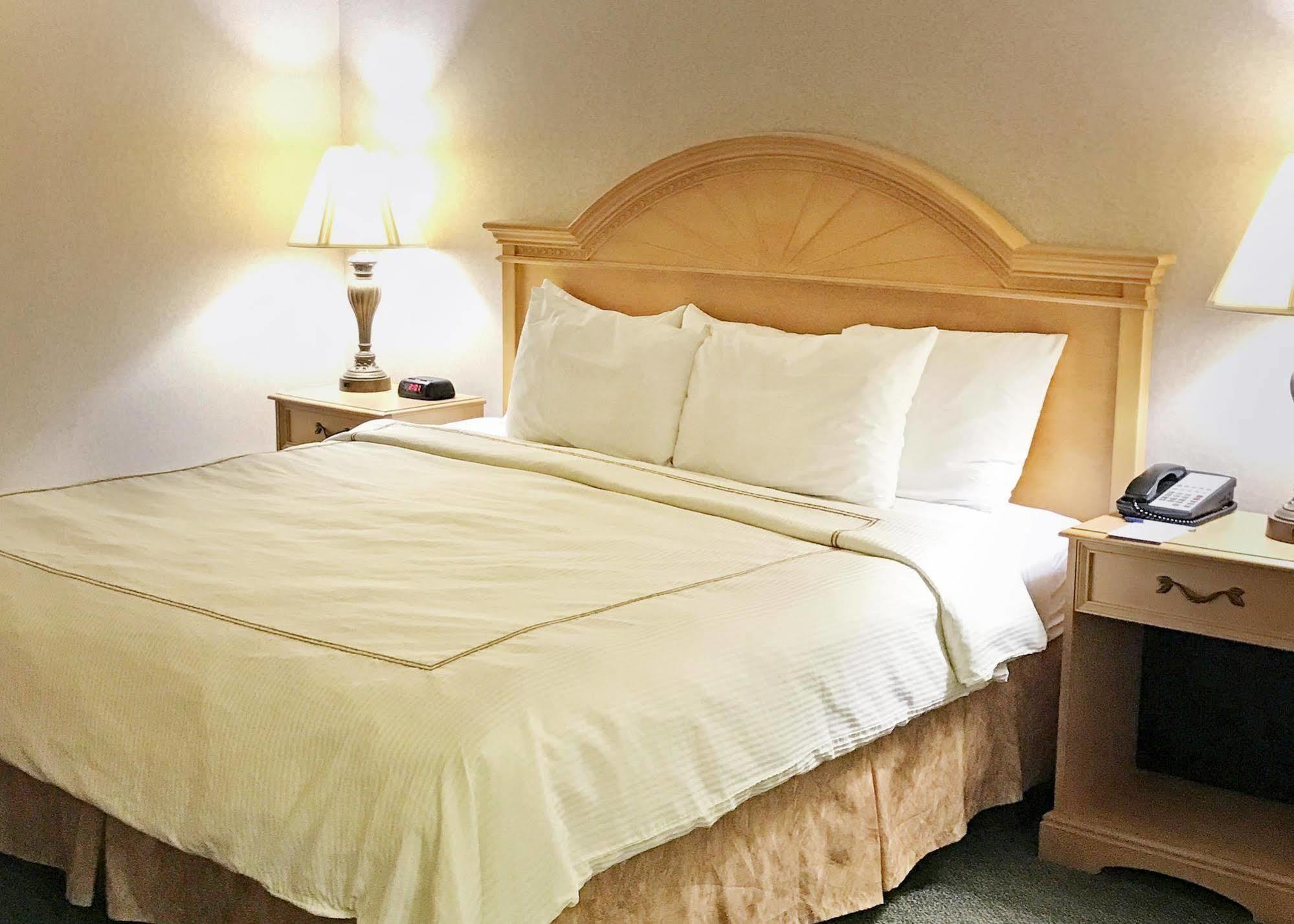 Quality Inn Iwo Jima Arlington Buitenkant foto